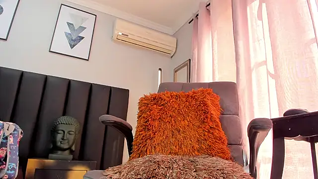 sexual diamond online show from December 10, 2:17 pm