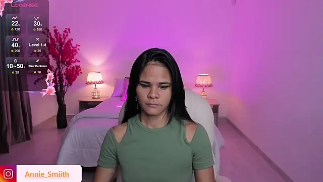 Snapshot of anniie_smith chatting on October 23, 10:58 am anniie smith online show from October 23, 10:58 am