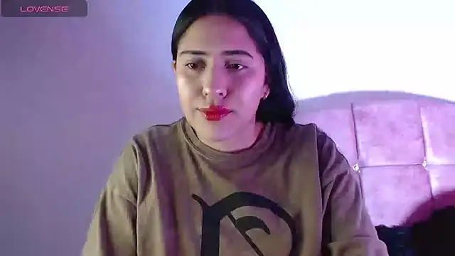 Snapshot of Paris-love chatting on January 2, 6:07 am Paris-love online show from January 2, 6:07 am
