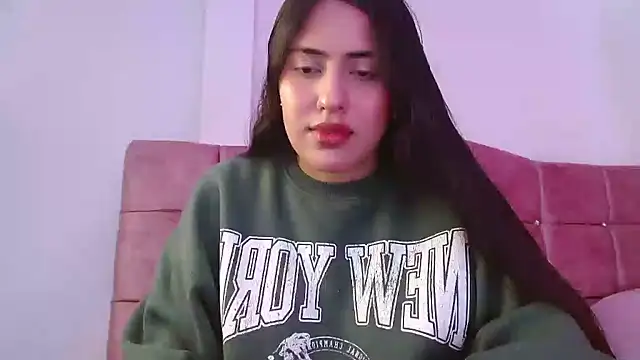 Snapshot of Paris-love chatting on January 4, 5:58 am Paris-love online show from January 4, 5:58 am