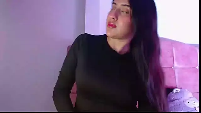 Snapshot of Paris-love chatting on February 7, 3:55 am Paris-love online show from February 7, 3:55 am