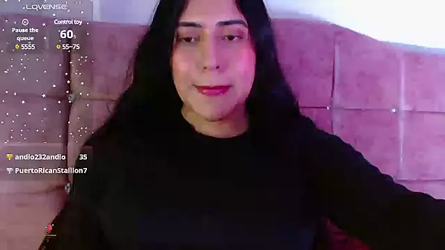 Snapshot of Paris-love chatting on February 7, 6:56 am Paris-love online show from February 7, 6:56 am