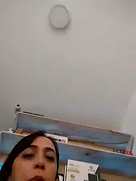 Snapshot of natalie_cowens chatting on February 2, 9:13 pm natalie cowens online show from February 2, 9:13 pm