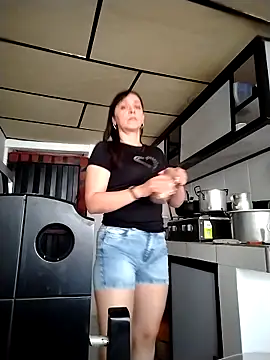 Snapshot of natalie_cowens chatting on October 7, 9:01 pm natalie cowens online show from October 7, 9:01 pm