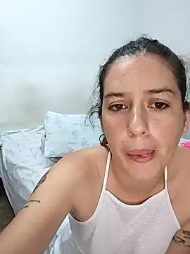 Snapshot of solangeyaelok1 chatting on January 22, 4:55 am solangeyaelok1 online show from January 22, 4:55 am