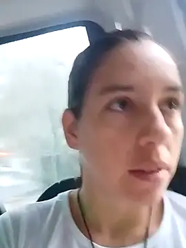 Snapshot of solangeyaelok1 chatting on January 23, 10:54 pm solangeyaelok1 online show from January 23, 10:54 pm