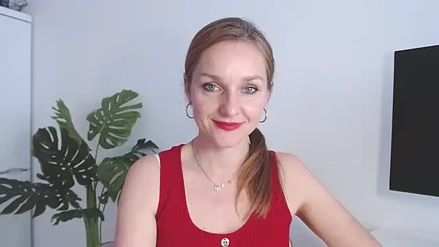 AliciaDesire online show from April 7, 1:44 pm