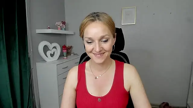 AliciaDesire online show from May 21, 5:42 pm