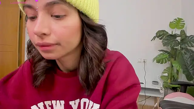 Adriennesexxx online show from January 8, 3:39 pm