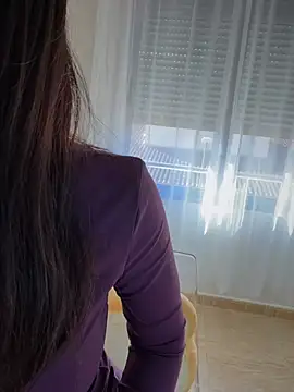 Snapshot of Adriennesexxx chatting on February 6, 10:40 am Adriennesexxx online show from February 6, 10:40 am