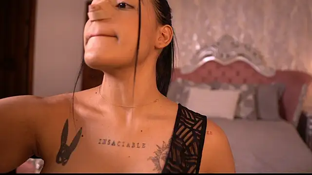 AngelineConnor online show from October 29, 11:17 pm