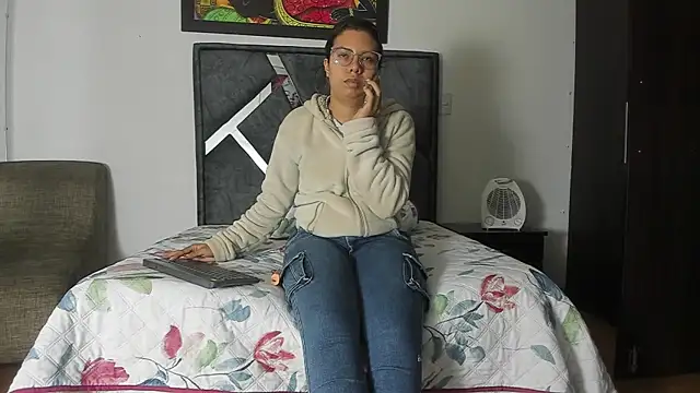 Vahiolet smith online show from October 30, 2:57 am