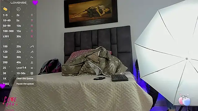 Vahiolet smith online show from January 10, 3:30 am