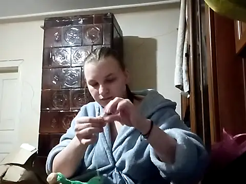 Snapshot of Zvezdnaya_Vedmichka chatting on December 7, 4:14 pm Zvezdnaya Vedmichka online show from December 7, 4:14 pm
