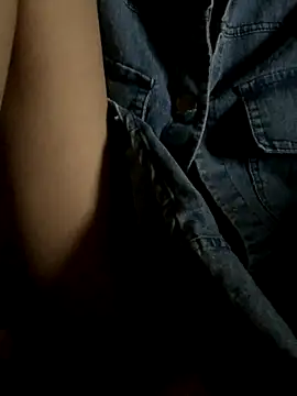 Asianmombigasss online show from October 11, 5:17 am