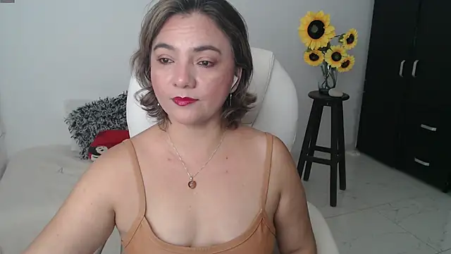 Ghada milf online show from March 20, 10:29 pm
