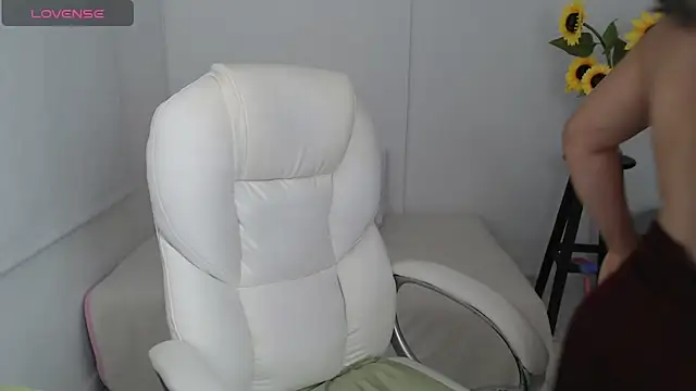 Ghada milf online show from October 11, 10:52 pm