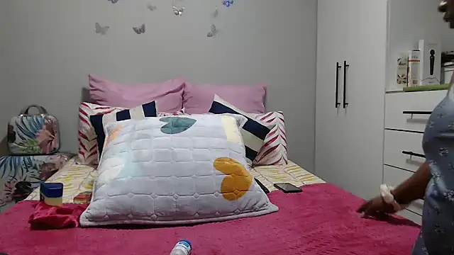 Amberbela online show from May 21, 6:37 pm
