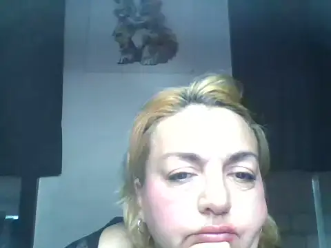 Snapshot of Parolita chatting on July 16, 12:49 am Parolita online show from July 16, 12:49 am