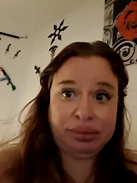 Snapshot of JohannasMishael chatting on April 1, 2:34 am JohannasMishael online show from April 1, 2:34 am