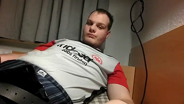 Snapshot of Nicolasjlhkjzl chatting on April 20, 7:59 pm Nicolasjlhkjzl online show from April 20, 7:59 pm