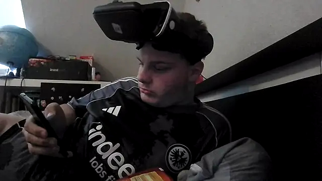 Snapshot of Nicolasjlhkjzl chatting on April 30, 1:50 pm Nicolasjlhkjzl online show from April 30, 1:50 pm