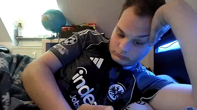 Snapshot of Nicolasjlhkjzl chatting on May 3, 8:31 am Nicolasjlhkjzl online show from May 3, 8:31 am