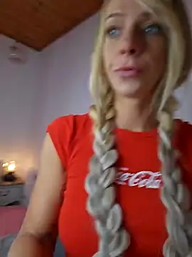 Snapshot of Lexa_xoxo chatting on October 16, 6:47 am Lexa xoxo online show from October 16, 6:47 am