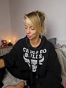 Snapshot of Lexa_xoxo chatting on October 21, 7:31 am Lexa xoxo online show from October 21, 7:31 am