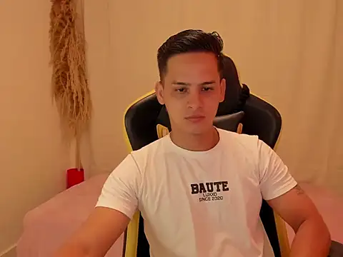 JANER 03 online show from January 15, 1:37 pm