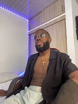 Snapshot of Jacksonking27 chatting on February 7, 11:19 pm Jacksonking27 online show from February 7, 11:19 pm