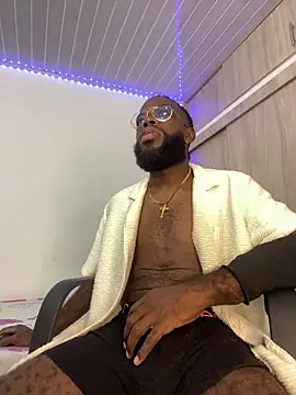 Snapshot of Jacksonking27 chatting on February 15, 1:24 am Jacksonking27 online show from February 15, 1:24 am