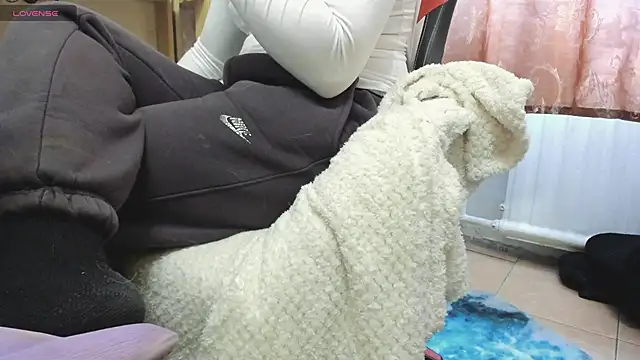 Queen Sport online show from November 16, 9:15 am