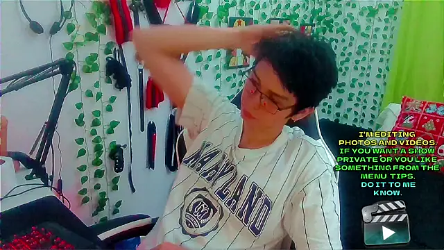 Andy gray online show from January 14, 1:33 am