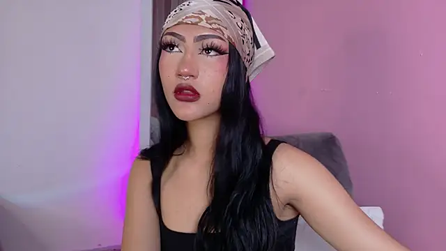 miluv19 online show from April 10, 8:02 pm