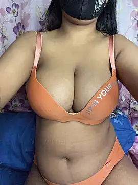 Snapshot of Monabby97 chatting on May 1, 5:28 pm Monabby97 online show from May 1, 5:28 pm