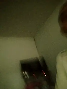 Snapshot of misterioso258 chatting on February 19, 1:18 pm misterioso258 online show from February 19, 1:18 pm