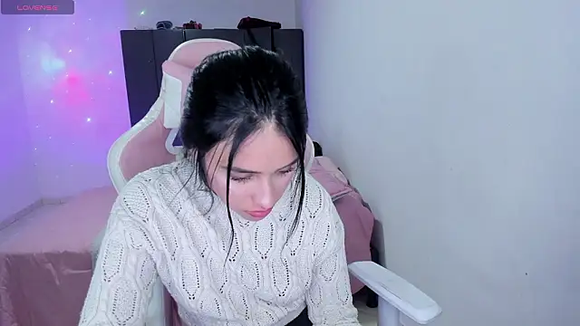 Tinylottie online show from March 7, 11:24 pm