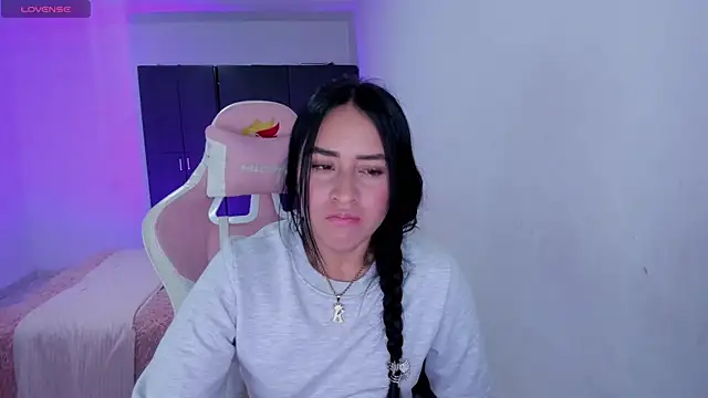 Tinylottie online show from May 15, 11:34 pm