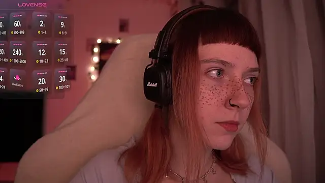 juliapie online show from December 3, 2:14 am