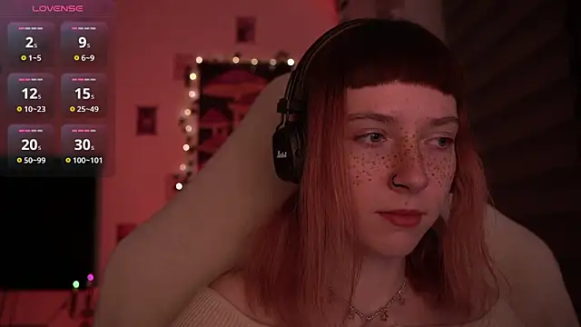 juliapie online show from December 7, 3:47 am