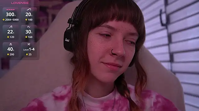 juliapie online show from September 12, 6:13 am