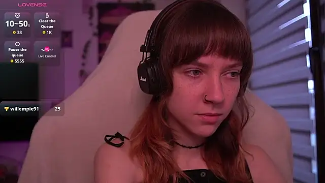 juliapie online show from October 11, 7:29 am