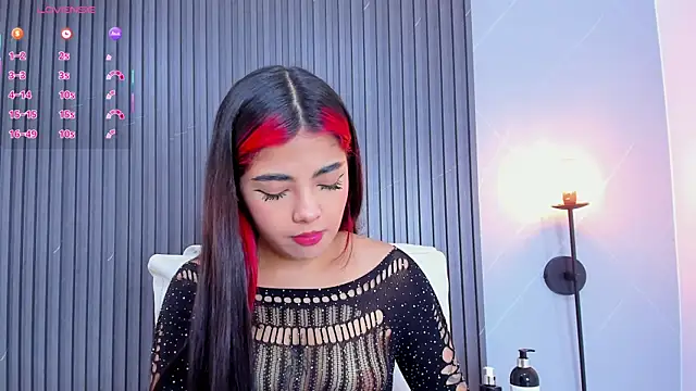 stephany roses  online show from February 19, 7:27 pm