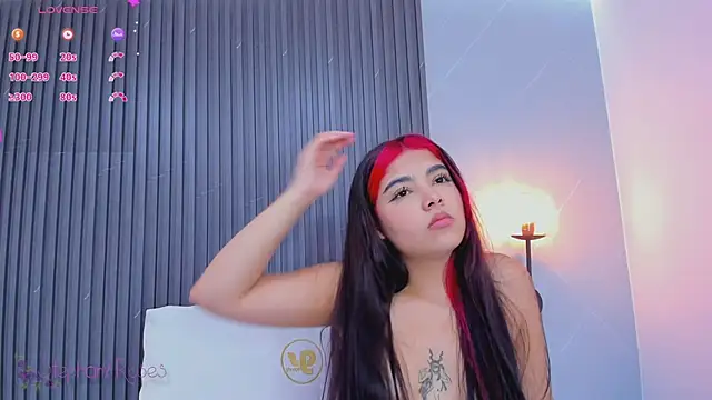 stephany roses  online show from March 19, 1:43 am