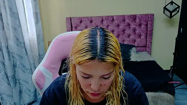 brithany smiith  online show from May 7, 2:55 pm