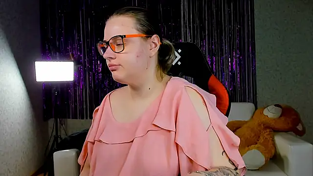 Seductive She Wolf online show from March 7, 6:57 am