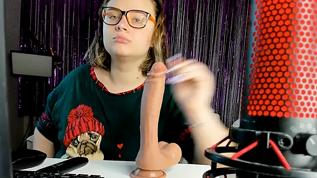 Seductive She Wolf online show from March 14, 12:51 pm