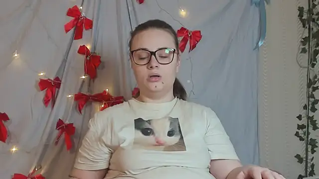 Seductive She Wolf online show from January 7, 2:41 pm