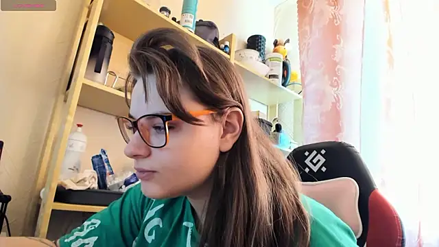 Seductive She Wolf online show from March 13, 2:45 pm